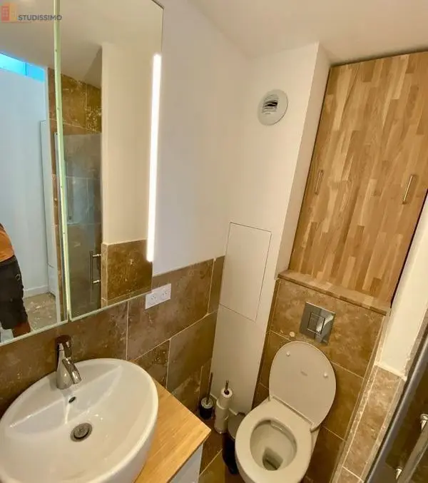 Studio meublé 31m² Nîmes centre - Dernier étage, calme - Photo 4