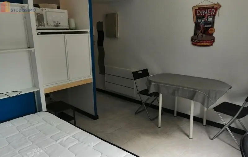 Studio meublé 19m² Nîmes centre - Proche hôpital, IUT - Photo 1