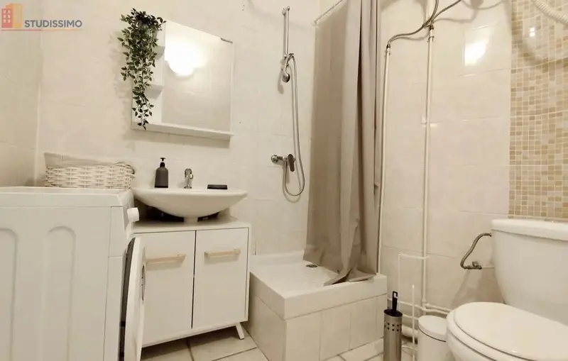 Studio meublé 33m² Nîmes centre - Coupole, lumineux - Photo 1