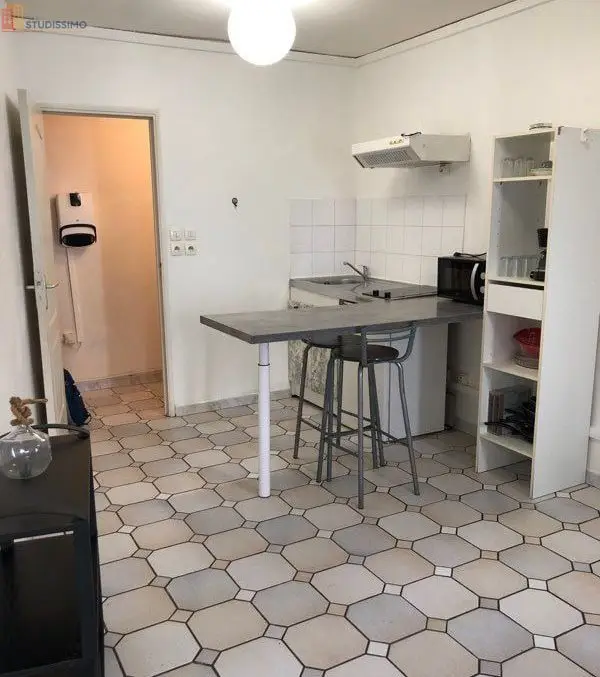 Studio meublé 20m² Nîmes 30000 - Meublé, DPE D - Photo 1