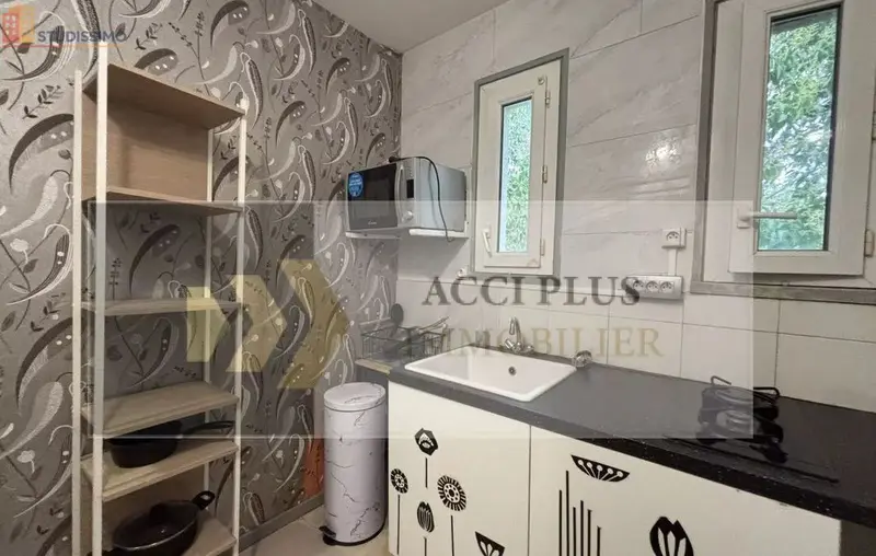 Studio meublé 26m² Nîmes centre - Meublé, DPE C - Photo 9
