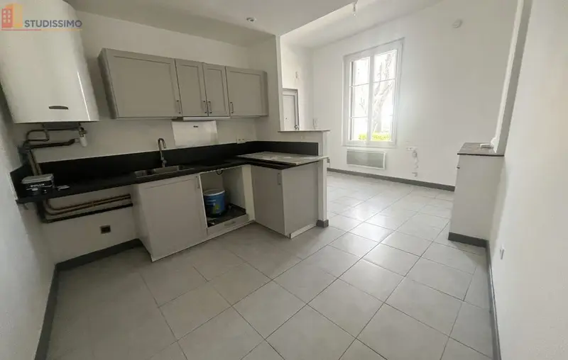 Studio 24m² Nîmes 30900 - Photo 3