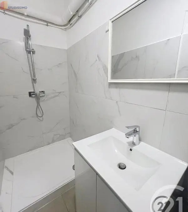 Studio 24m² Villeneuve-lès-Avignon - DPE C - Photo 1