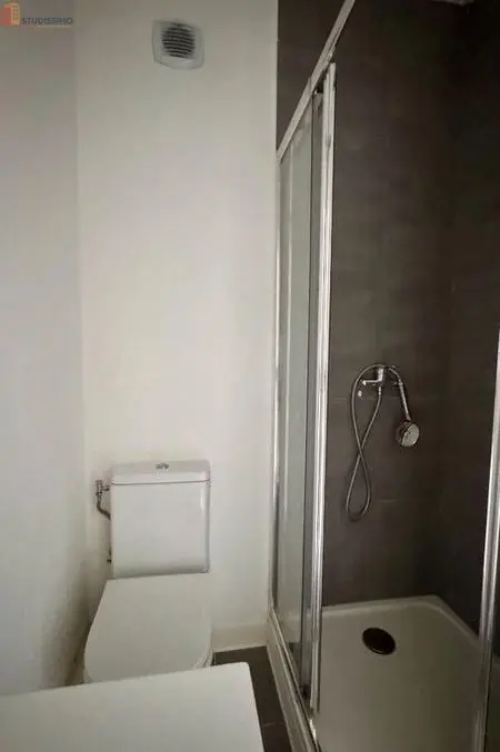 Studio 24m² Nîmes centre - Aucun caractère mentionné - Photo 11