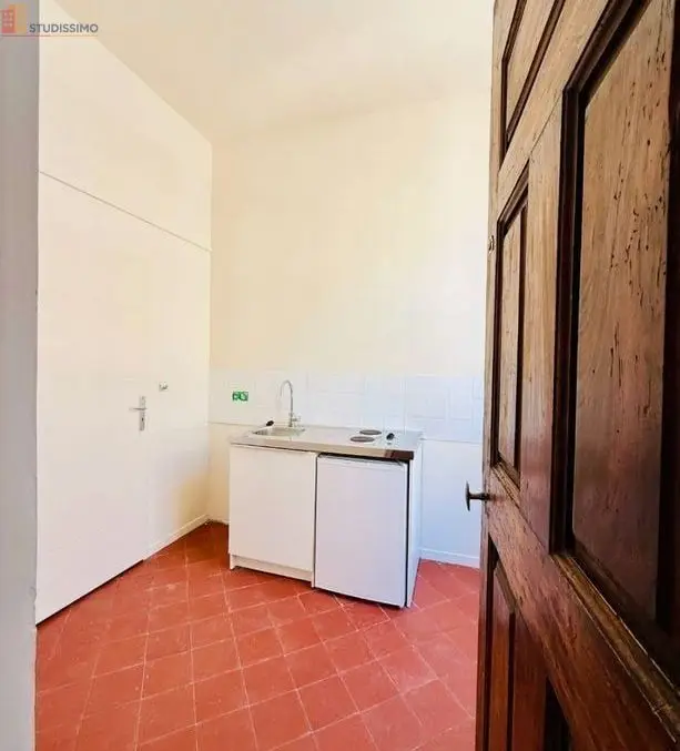 Studio 34m² Nîmes centre-ville - Lumineux, 2e étage - Photo 3