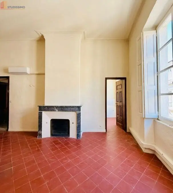 Studio 34m² Nîmes centre-ville - Lumineux, 2e étage - Photo 2