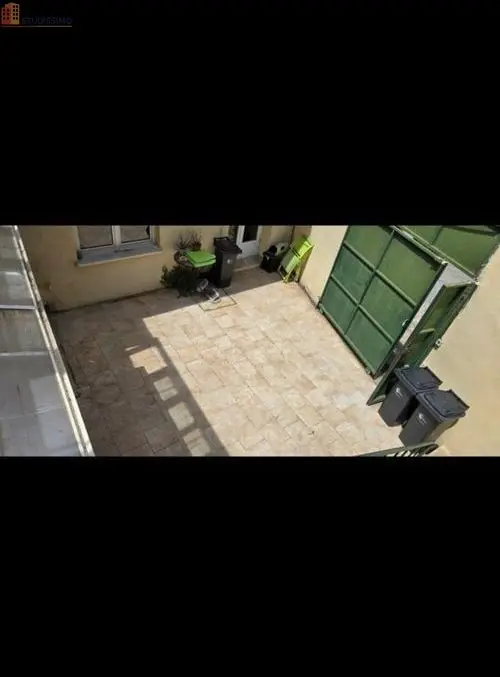 Studio meublé 40m² Saint-Étienne-des-Sorts 30200 - Cour intérieure partagée - Photo 1