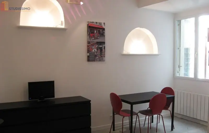 Studio 28m² Nîmes centre - Meublé, proche Maison Carrée - Photo 1