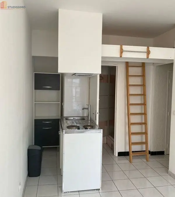 Studio 20m² Nîmes centre-ville - Lumineux, 2e étage - Photo 6