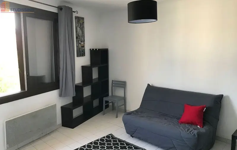 Studio meublé 27m² Nîmes centre - Proche 7 collines - Photo 4