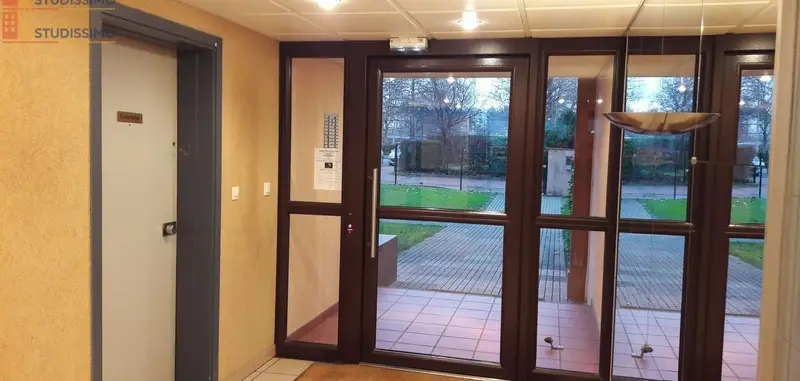 Studio meublé 17m² Toulouse 31200 - Balcon, parking - Photo 2