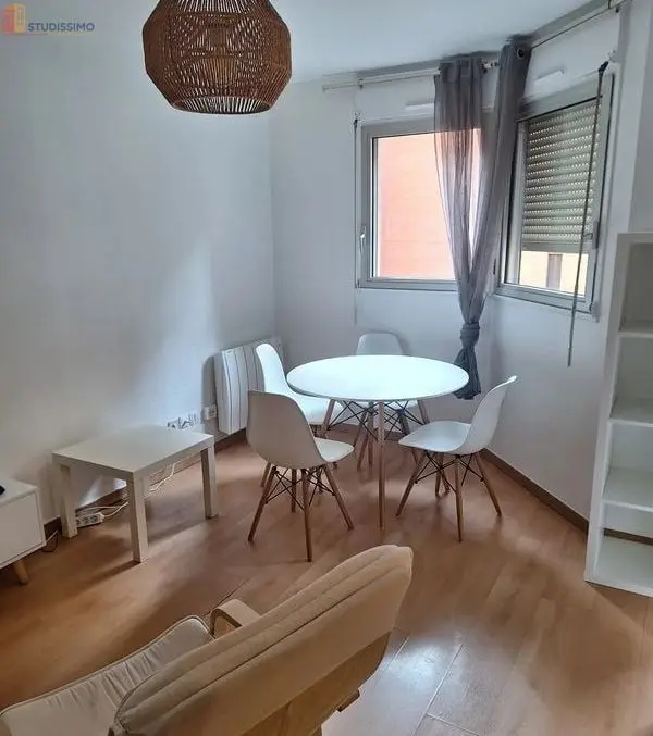 Studio meublé 25m² Toulouse centre - Lumineux - Photo 2