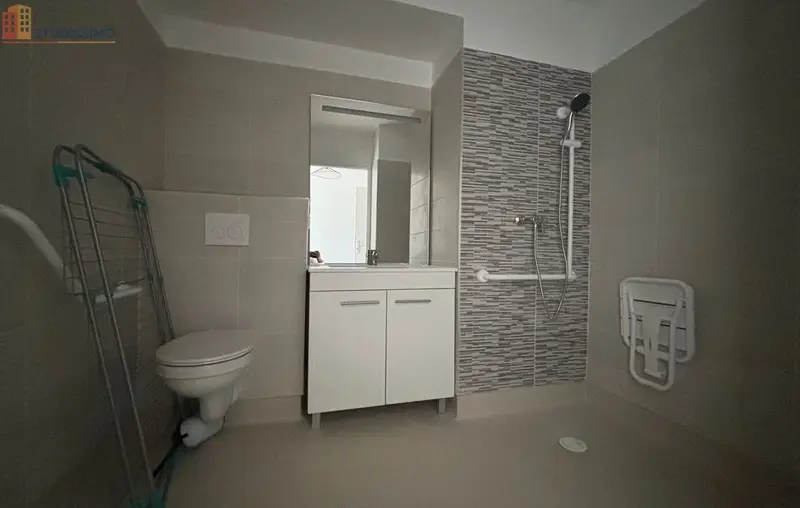 Studio meublé 23m² Toulouse 31500 - Meublé, dernier étage - Photo 4