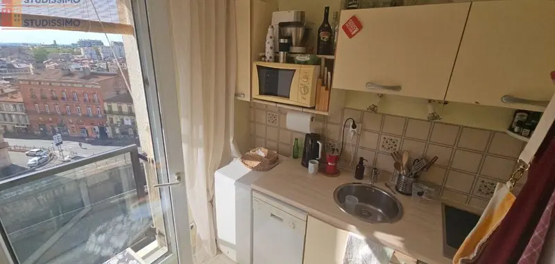 Studio meublé 30m² Toulouse centre - Dernier étage, lumineux - Photo 1