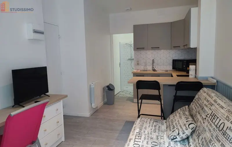 Studio meublé 17m² Bagnères-de-Luchon - Calme, proche commodités - Photo 8