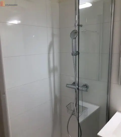 Studio meublé 28m² Montpellier centre - Meublé, 2e étage - Photo 9