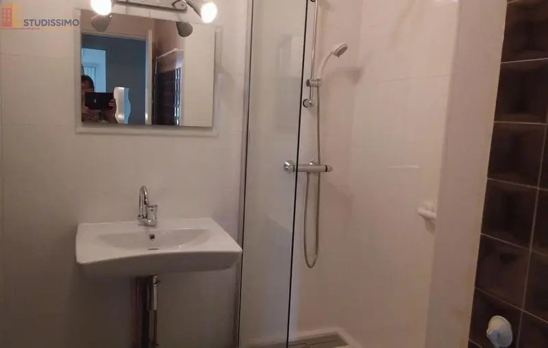 Studio meublé 12m² Montpellier centre - 9e étage, lumineux - Photo 4