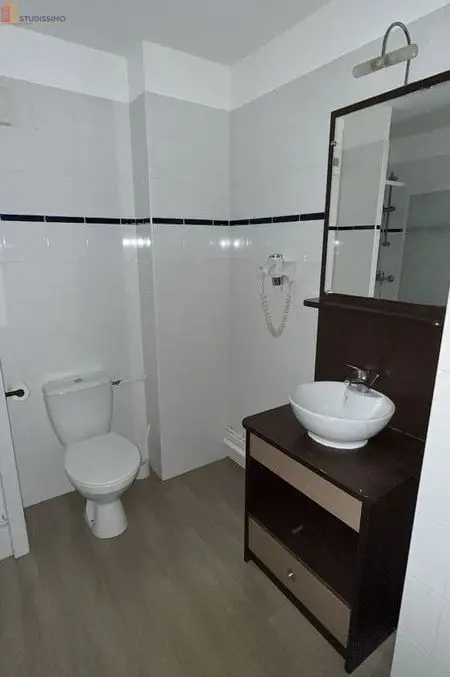Studio meublé 21m² Béziers - Balcon, lumineux - Photo 6