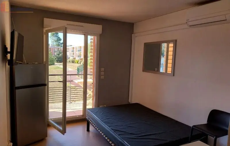 Studio meublé 19m² Béziers - Terrasse, parking privé - Photo 2