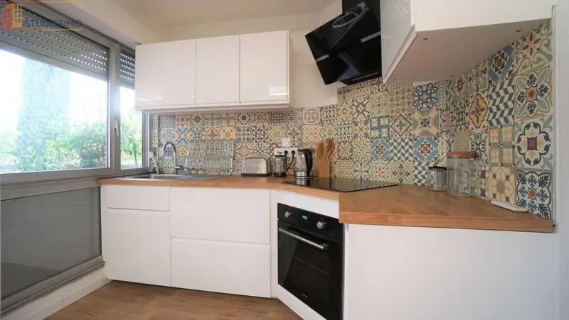 Studio meublé 31m² Montpellier Arceaux - Terrasse, parking - Photo 2