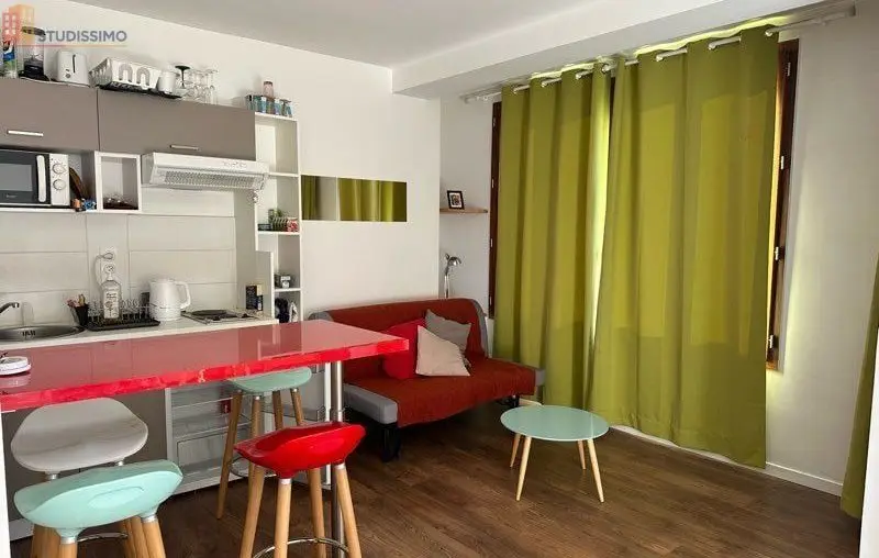 Studio meublé 25m² Montpellier centre - Terrasse, proche tramway - Photo 3