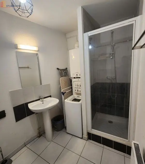 Studio meublé 33m² Pessac - Meublé, DPE C - Photo 1