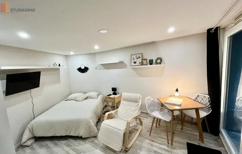 Studio 21m² Bordeaux centre - Meublé, terrasse privée - Photo 2