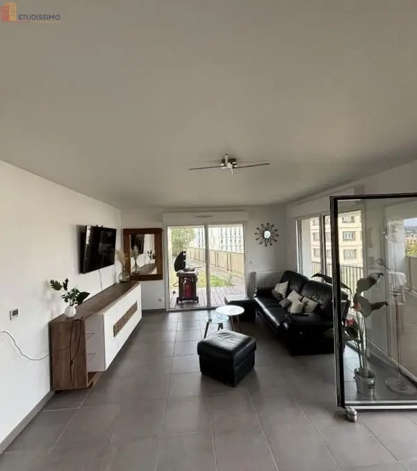Studio meublé 11m² Bordeaux 33800 - Lumineux, 6e étage - Photo 6