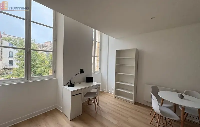 Studio meublé 29m² Bordeaux centre - Meublé, 1er étage - Photo 1