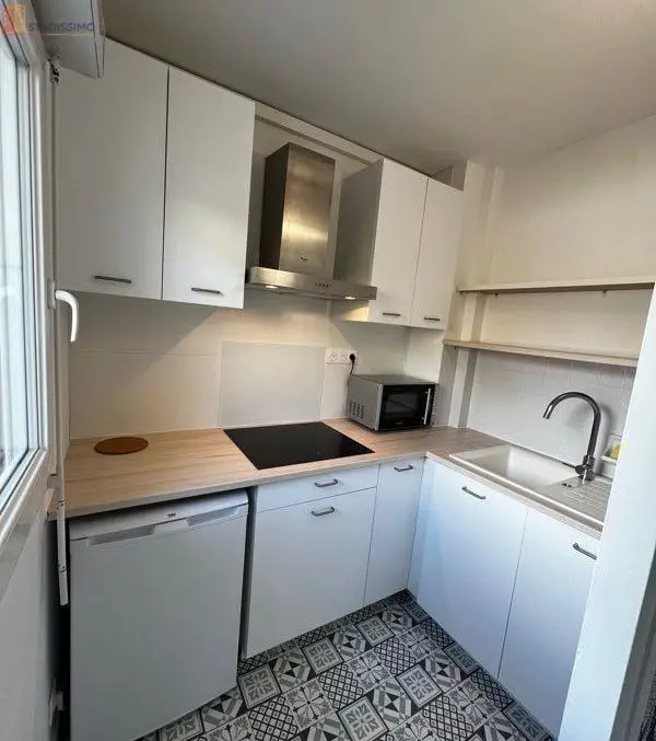 Studio meublé 24m² Bordeaux 33800 - Meublé, DPE D - Photo 1