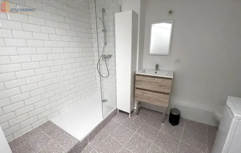 Studio 32m² Bordeaux 33300 - Meublé, lumineux - Photo 2