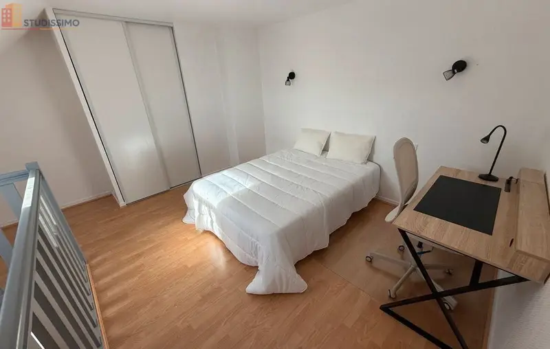 Studio meublé 30m² Rennes - Grande mezzanine, balcon, calme - Photo 1