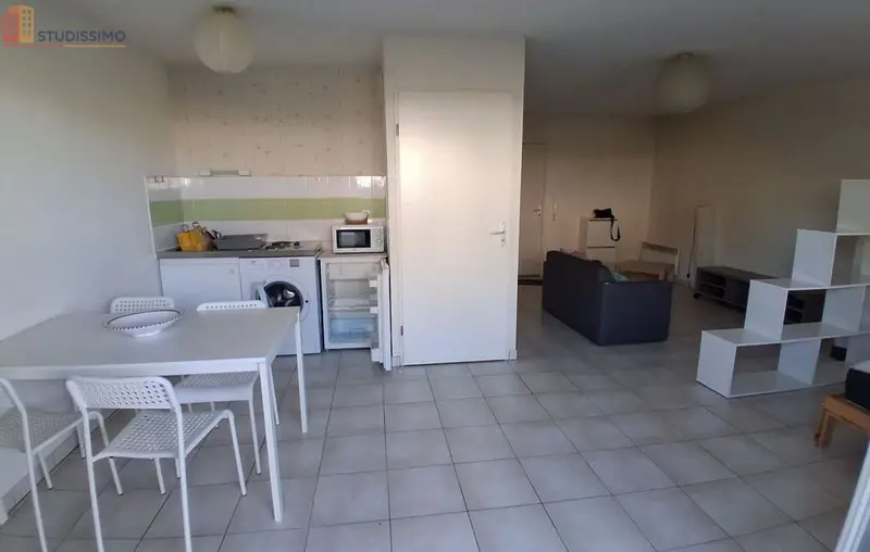 Studio meublé 36m² Libourne - Meublé, DPE D - Photo 7