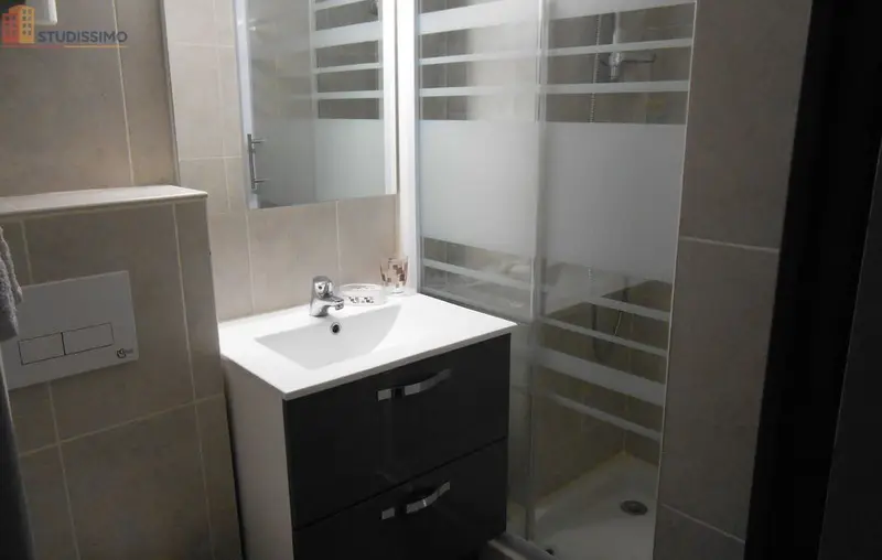 Studio meublé 18m² Lamalou-les-Bains - Rénové, wifi - Photo 1