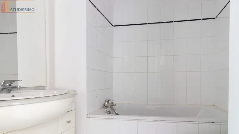 Studio meublé 25m² Bordeaux centre - Dernier étage, lumineux - Photo 6