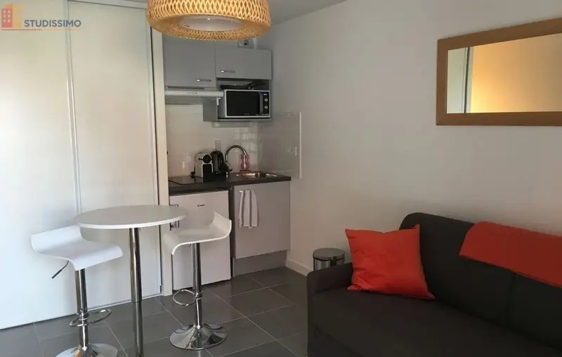 Studio meublé 25m² Bordeaux centre - Proche Place Stalingrad - Photo 2