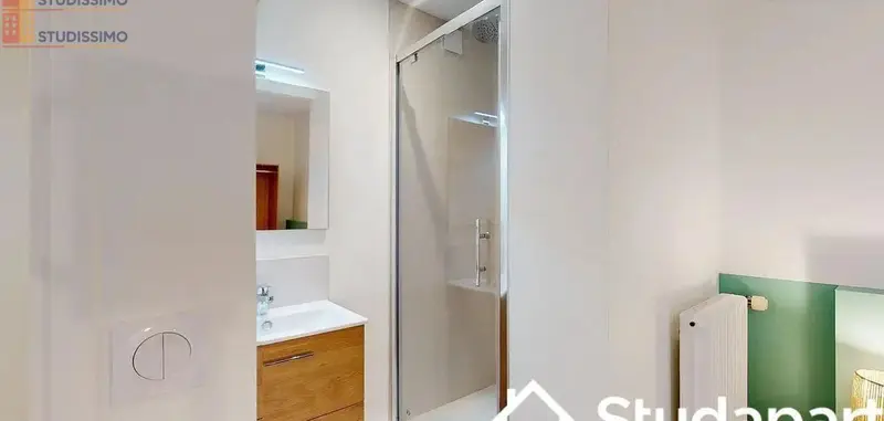 Studio meublé 9m² Rennes centre - Calme, lumineux - Photo 2