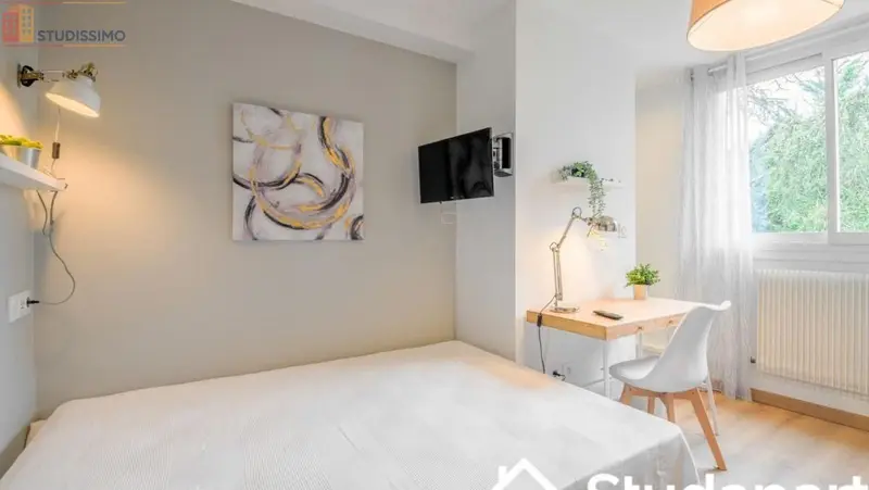 Studio meublé 9m² Bruges 33520 - Petite surface, meublé - Photo 3