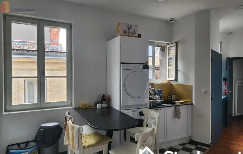 Studio meublé 13m² Bordeaux 33000 - Calme, lumineux - Photo 2