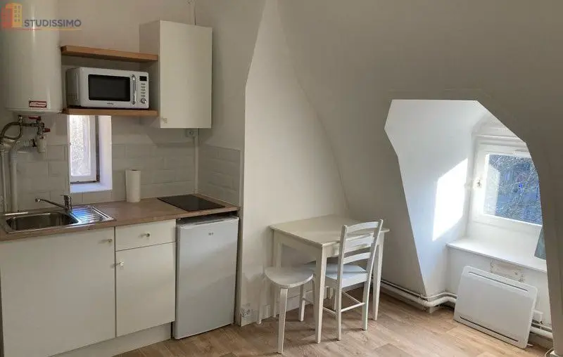 Studio meublé 10m² Rennes 35000 - Meublé, 3e étage - Photo 2