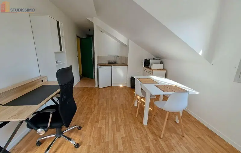 Studio meublé 22m² Rennes centre - Lumineux, 3e étage - Photo 1