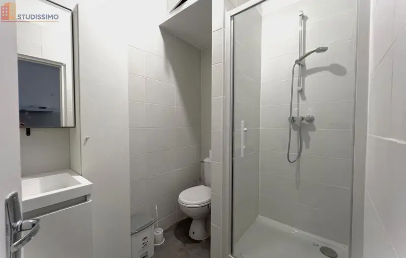 Studio meublé 40m² Bordeaux centre - Lumineux, étage 1/2 - Photo 5