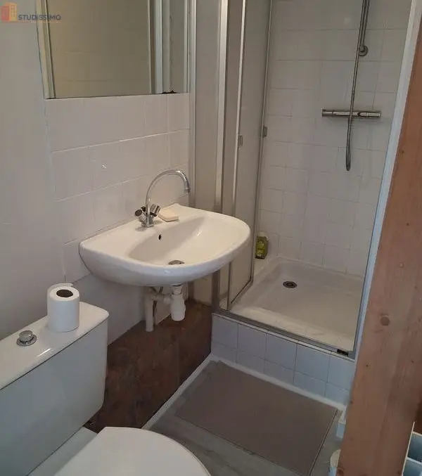 Studio meublé 17m² Rennes 35000 - Meublé, 1er étage - Photo 2
