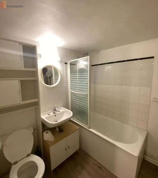 Studio meublé 28m² Rennes centre - Meublé, dernier étage - Photo 1