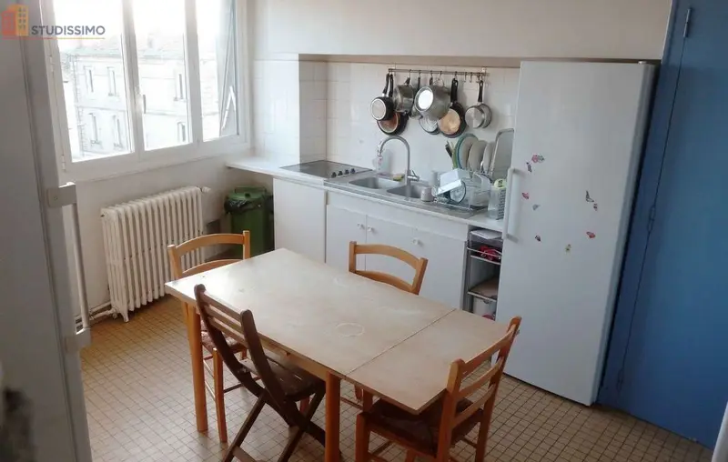 Studio meublé 11m² Bordeaux centre - Résidence étudiante, calme - Photo 2