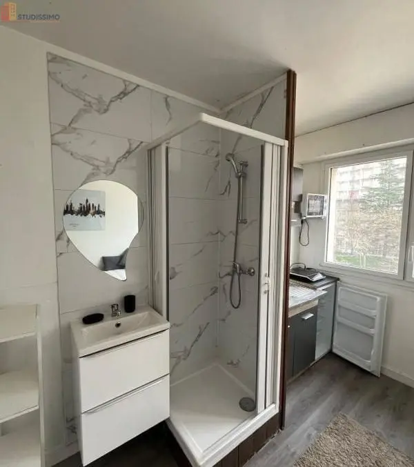 Studio meublé 9m² Rennes 35000 - Meublé, 2e étage - Photo 1