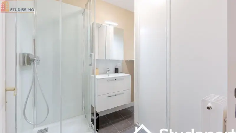 Studio meublé 9m² Rennes 35200 - Meublé, au 2e étage - Photo 1