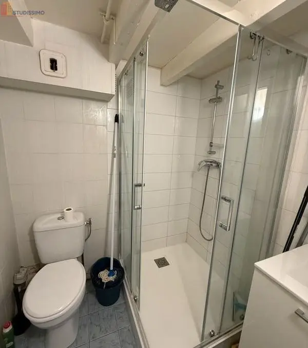 Studio meublé 16m² Bordeaux 33800 - Mezzanine 10m², lumineux - Photo 2