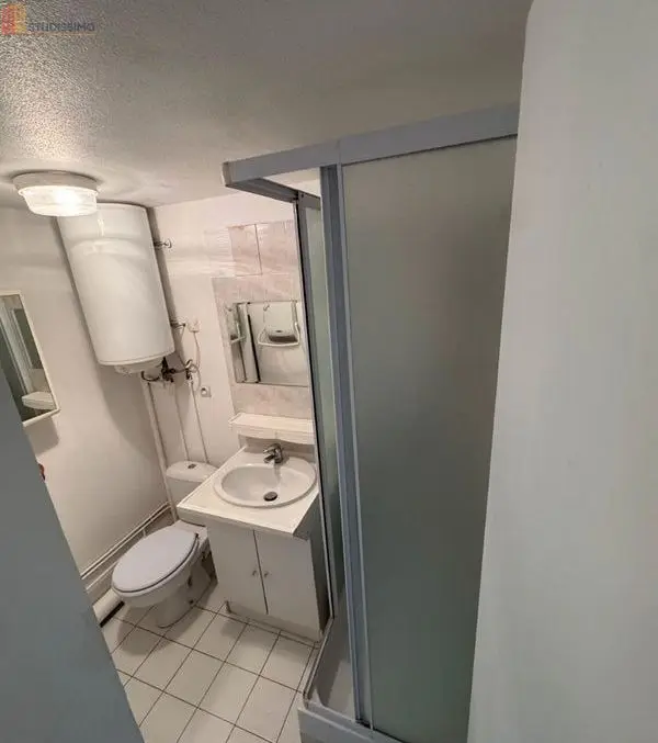 Studio meublé 17m² Béziers - Meublé, dernier étage - Photo 2