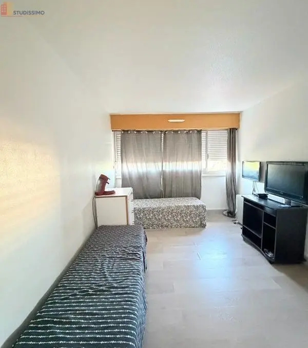 Studio meublé 19m² Agde 34300 - Meublé, 2e étage - Photo 1
